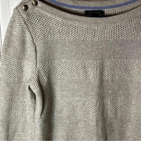 TOMMY HILFIGER 100% Cotton Cream Striped Sweater  Size Large Warm Cozy Fall - Picture 2 of 5